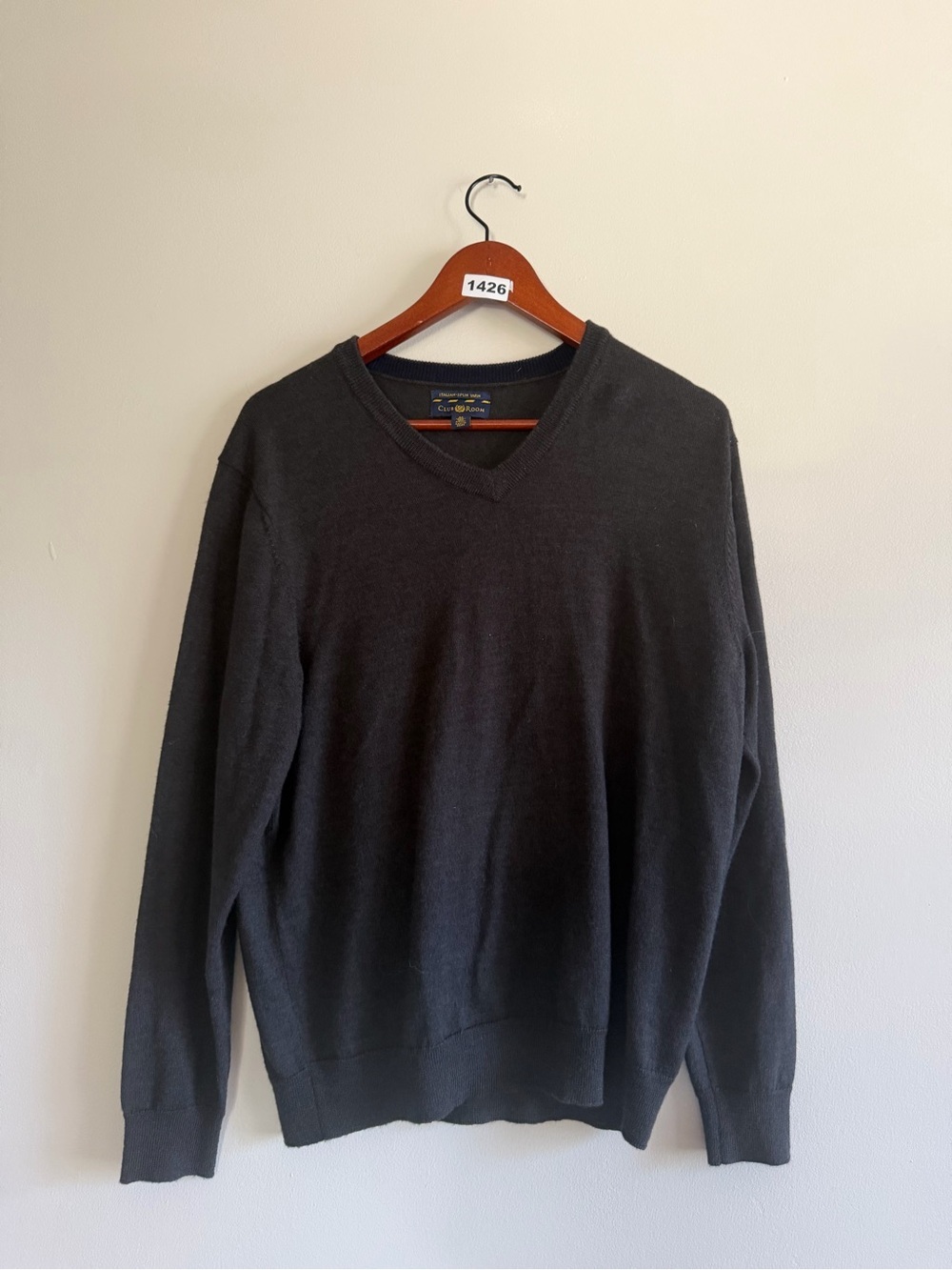 Club Room Merino Wool V-Neck Sweater – Dark Charcoal Classic Preppy Knit - Picture 2 of 6